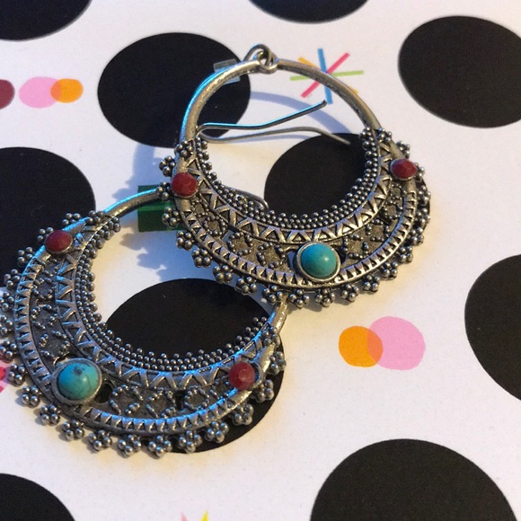 Bohemian style earrings - Picture 3 of 3